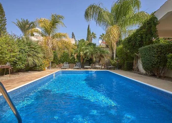 Safia - 3br Retreat With Private Pool Near Coral Bay Casa vacanze