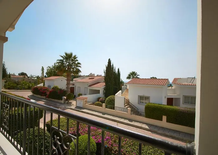 Safia - 3br Retreat With Private Pool Near Coral Bay Casa vacanze *