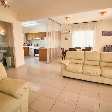 Three Bedroom Safia Peyia
