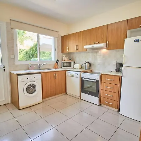 Holiday home Three Bedroom Safia *
