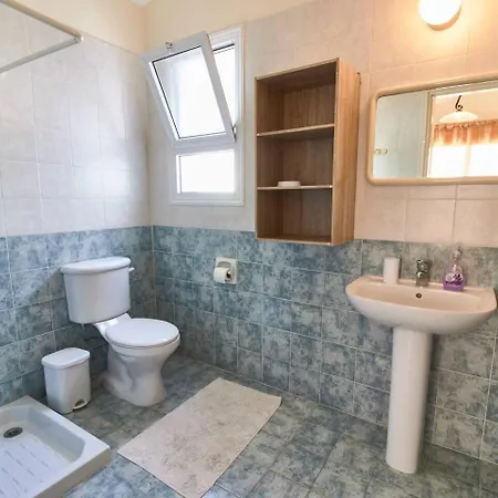 Prázdninový dům Safia - 3br Retreat With Private Pool Near Coral Bay Pegeia