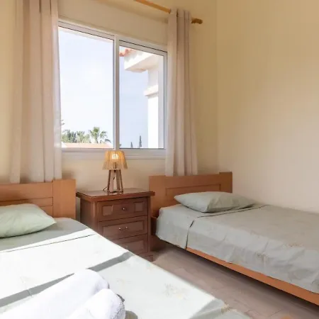 Safia - 3br Retreat With Private Pool Near Coral Bay * Pegeia