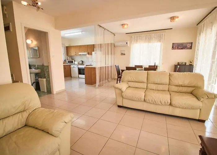 Hébergement de vacances Safia - 3br Retreat With Private Pool Near Coral Bay Peyia