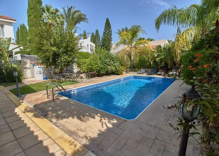 Safia - 3br Retreat With Private Pool Near Coral Bay 別荘 *